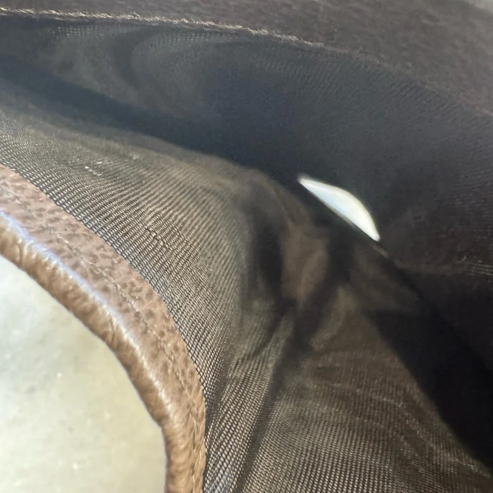 Limited Edition Gucci Supreme Strawberry Compact Wallet - Picture 10 of 10